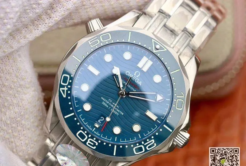 Omega Seamaster Diver 300m 210.30.42.20.03.001 VS Factory 1:1 Best Edition Replica Watch Mechanical Watches Swiss ETA9015 Blue wave dial
